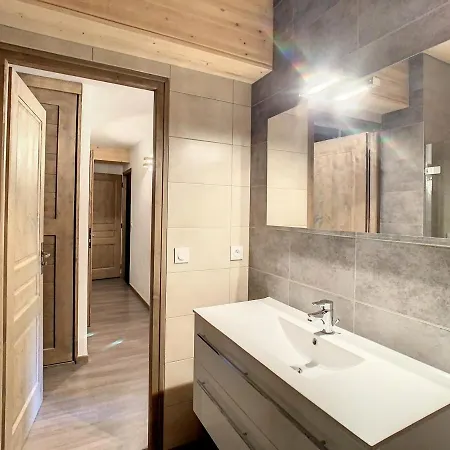شقة Spacieux 10 Pers, 80 M², Avec Balcon Sud, Au Pied Des Pistes A - Fr-1-417-38