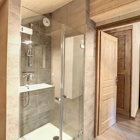 Spacieux 10 Pers, 80 M², Avec Balcon Sud, Au Pied Des Pistes A - Fr-1-417-38 * Fontcouverte-la-Toussuire